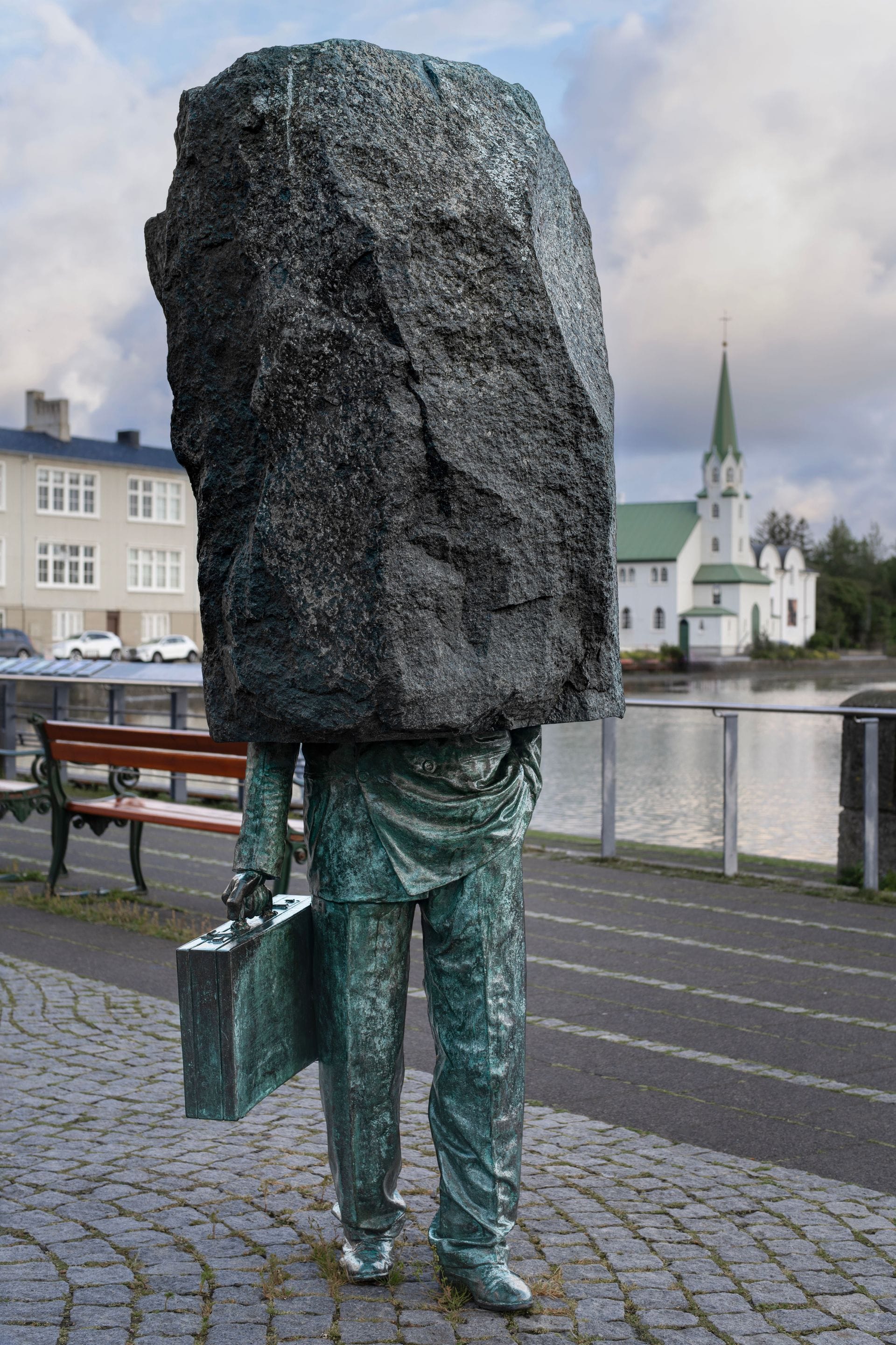 Óþekkti embættismaðurinn